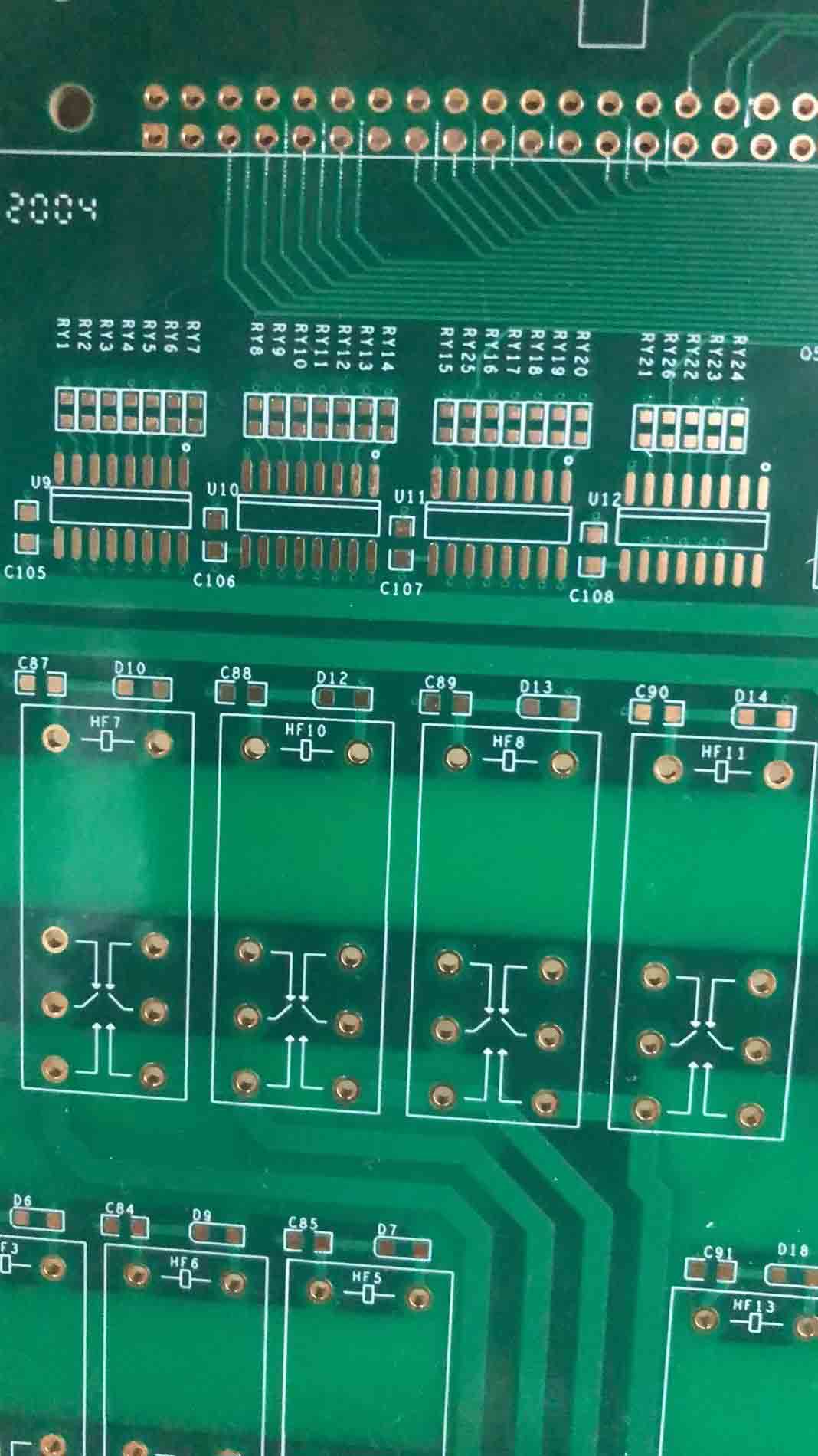 SMT貼片代工如何分辨PCB的質量